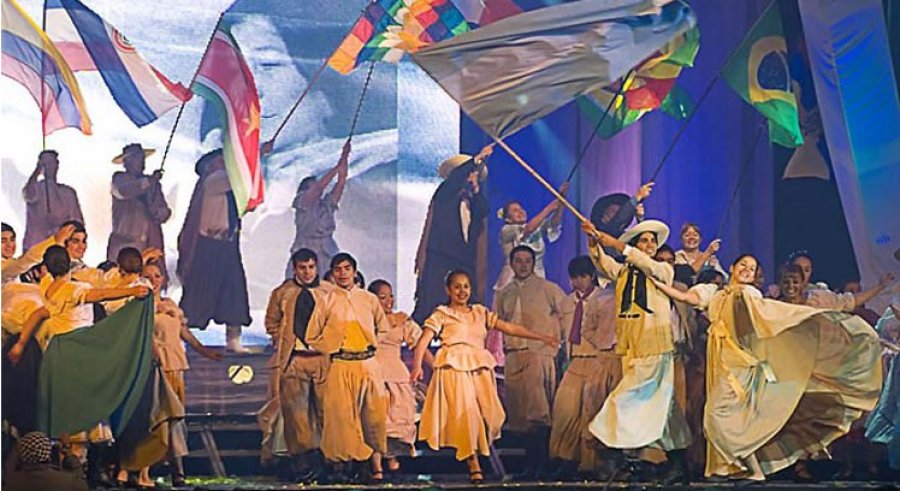La fiesta del poncho en Tucumán